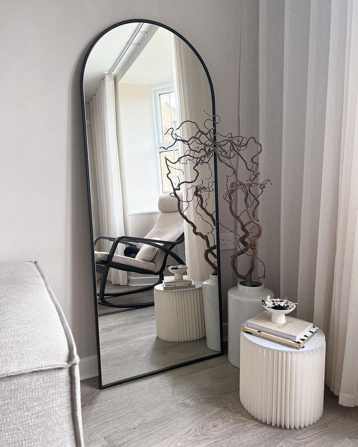 Arch mirror