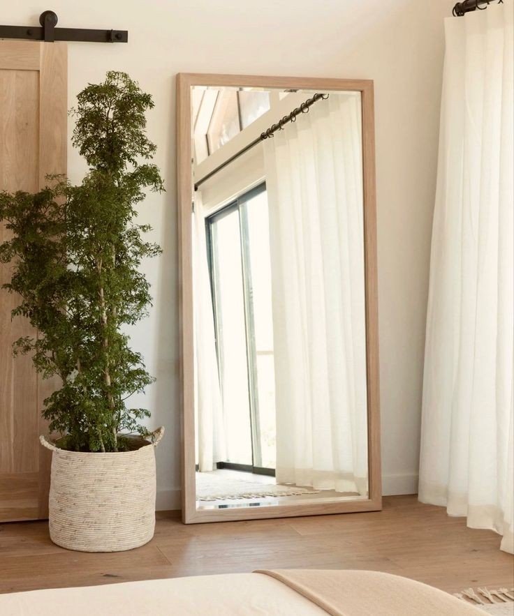Rectangle mirror