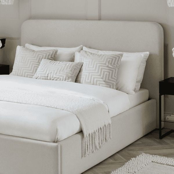 Teddy bouclé bed